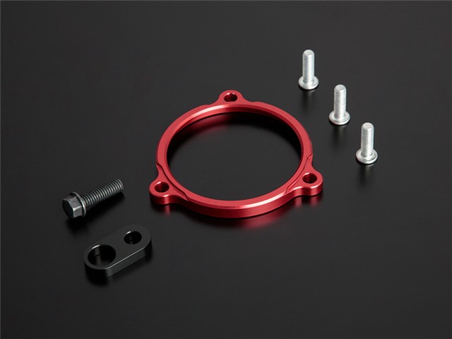 YOSHIMURA ヨシムラ リヤホイールスピードセンサーオフセットKIT 681-50A-2000メーカー名 : YOSHIMURA ヨシムラメーカー品番 : 681-50A-2000JANコード : 4571463859888商品名 : リヤホイールスピードセンサーオフセットKIT対応車種・年式 : GSX-R1000 2017 / 2018 / 2019 / 2020 / 2021 / 2022 / GSX-R1000R 2017 / 2018 / 2019 / 2020 / 2021 / 2022リヤタイヤ交換時の作業性向上と部品損傷リスク軽減の為に必要な商品です。2017年以降のGSX-R1000はリヤホイールを車体から外す際にスピードセンサーがブレーキディスクに引っかかる位置にある為にセンサーを車体から外さなくてはならず、外し忘れて作業をすると破損の恐れが有ります。リヤホイールスピードセンサーオフセットKITを使用する事で、センサー取付位置をオフセットさせる事ができ、センサーを取り外すこと無くリヤホイールを取り外す事が可能になります。レースマシンでの使用だけでなく、街乗りの車両に装着もお勧めです。なお、スペアタイヤでの使用も想定し、リヤホイールに装着する部品だけの商品も設定いたしました。品番:681-50A-2040 センサーリング用オフセットスペーサー※画像はイメージの商品がございます。※詳しくはメーカーホームページにてご確認ください。(詳細寸法・その他適合車種・注意事項・画像・等々)※タイトルに在庫有り商品の場合、複数店舗で同時に販売しておりますので、ご注文を頂きました時点で稀に他店舗にて完売してしまい、欠品となってしまう場合がございます。今後の入荷予定も確認させて頂き、入荷困難な場合は誠に勝手ながらご注文のお取消しをさせて頂く場合がございます。※在庫管理につきましては、出来る限りのこまめな更新を心掛けておりますが、リアルタイムでの更新が困難な為、万が一欠品の際はご了承頂けます様宜しくお願いいたします。また、メーカー価格が常に変動しておりますので、価格が変わってしまっている商品があった場合、ご注文後にご連絡する場合がございます。※商品ページ作成時には細心の注意を払い作成をしておりますが、商品説明文や販売価格等の記載ミスにより、お客様に間違った情報を提供してしまう可能性もございます。その場合、誤記載内容によっては、お客様に連絡後お取引を一旦キャンセル処理をさせていただく場合がございます。予めご了承頂けます様宜しくお願いいたします。※商品のご注文にあたり、予めお客様ご自身でメーカーホームページでお調べ後、品番確認後ご注文頂けます様宜しくお願いいたします。品番違いによる商品返品、返金、補填等は一切出来ませんのでご了承下さい。※メーカー側で後継品番や代替品品番に変更となる場合もございますので、予めご了承下さい。※商品ページタイトルに在庫ありの記載が無い商品は、メーカー取り寄せとなっております。※メーカーに在庫がある場合は1週間前後で発送いたします。※メーカー欠品・販売中止・仕様変更等により商品がご用意出来ない場合もございます。その場合ご注文のキャンセル、または変更にて対応させて頂く場合がございます。また、メーカー欠品時、入荷まで長らくお時間を頂く場合がございます。納期日程を問い合わせにてご連絡させて頂きますので宜しくお願いいたします。