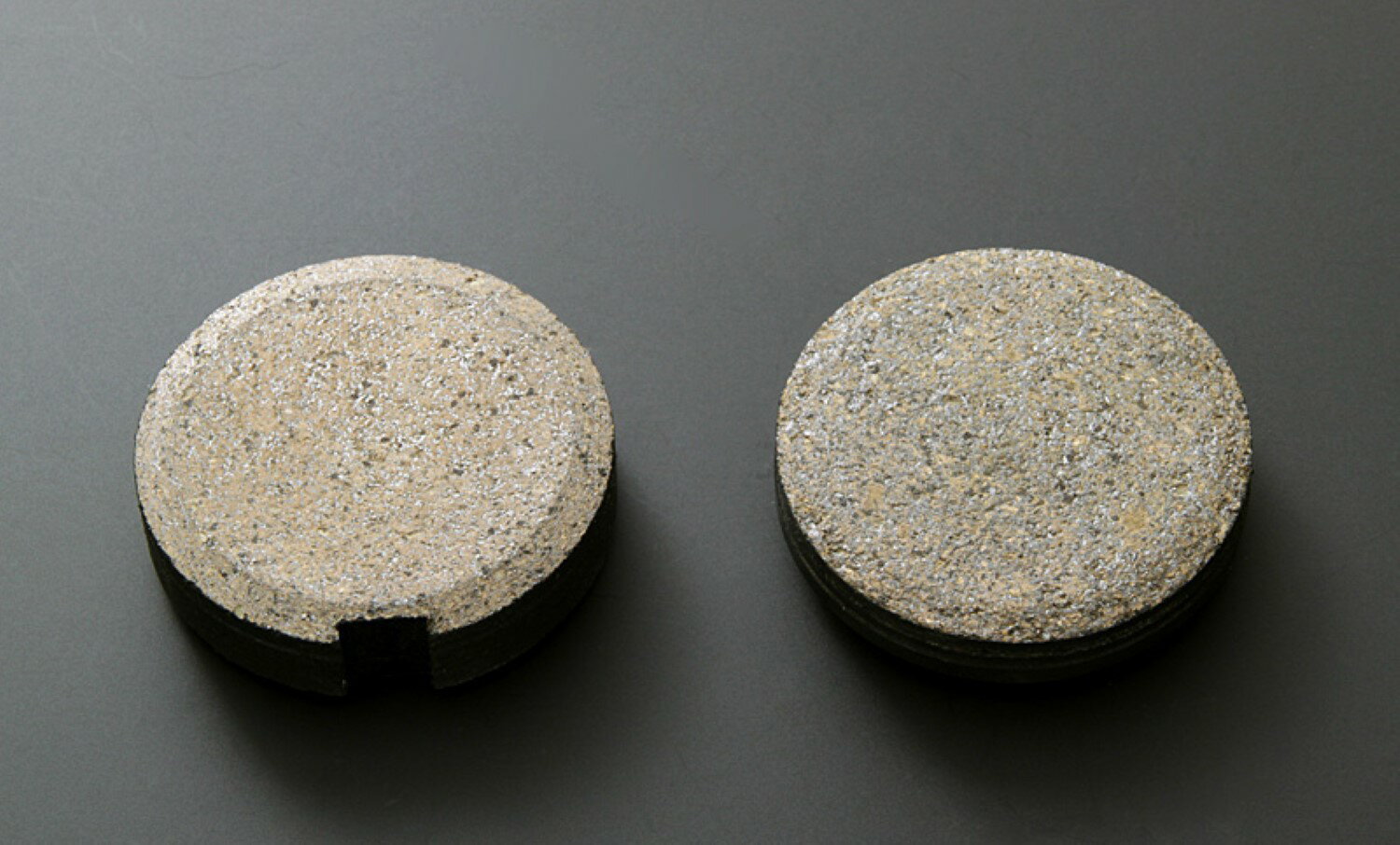 【ブラックフライデー限定！クーポン配布！】 PMC(ピーエムシー) バイク用 ブレーキ関連 Z1/Z2/H1/H2 ブレーキパッド フロント 81-327/2