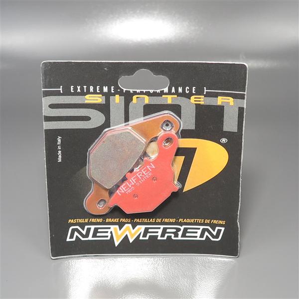 [展示品 未使用品] ◇RM80/85 AN125/150 DR-Z125L ストリートマジック50 KLX125L/KMX NEWFREN/ニューフレン イタリア製 S2シンタード ブレーキパッド (FD0222S2) [中古]