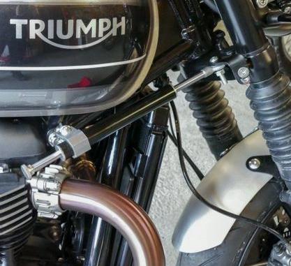 スピードツイン1200 ステアリングダンパー トライアンフ TEC