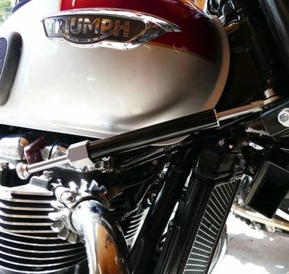 水冷 ボンネビル T100 2016- ステアリングダンパー トライアンフ TEC