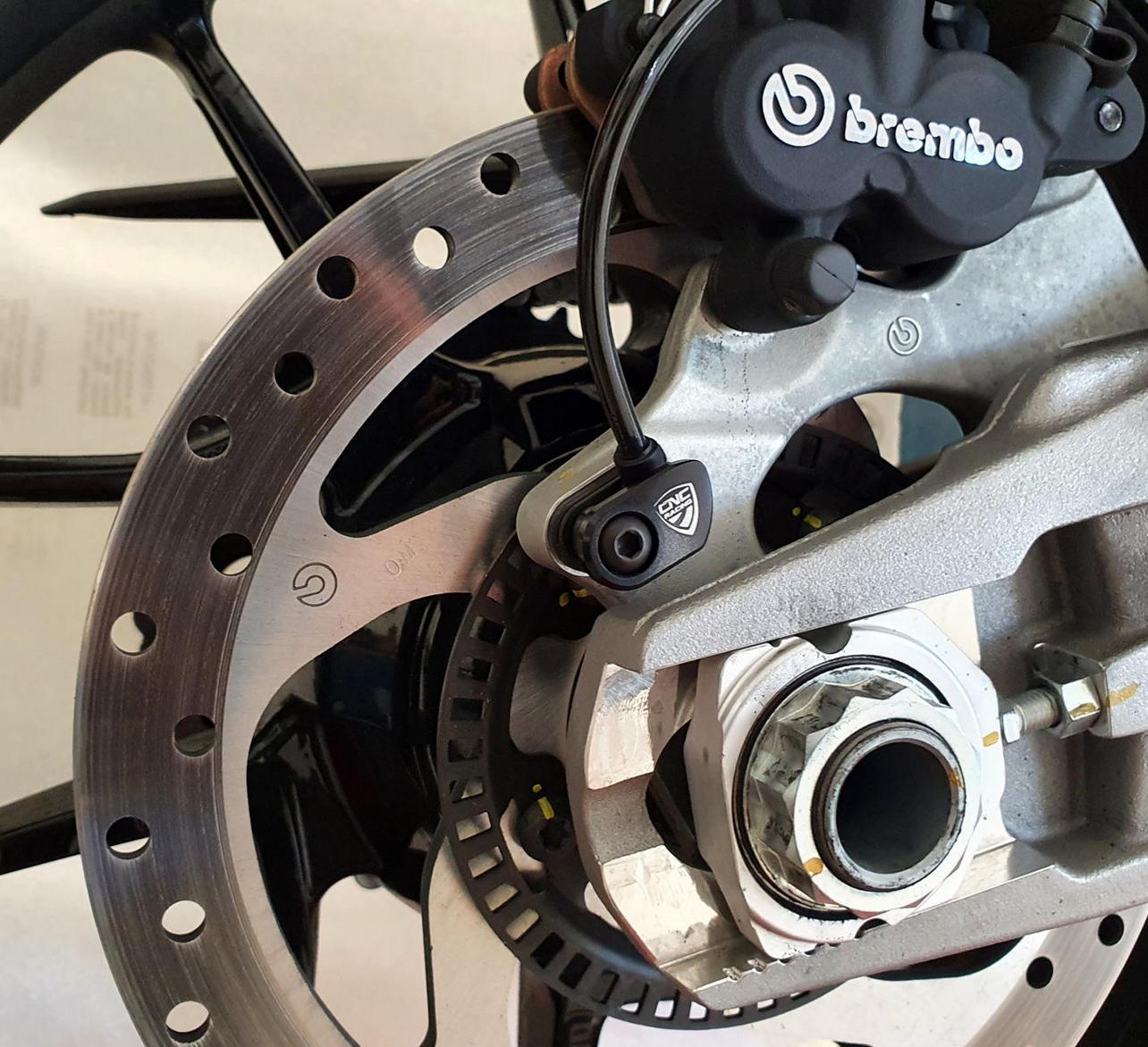 DUCATI スクランブラー （SCRAMBLER） ABS センサープロテクター ブラック CNC Racing