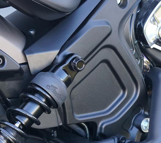 Wunderkind サスペンション ストラットカバー インディアン スカウト ボバー 17-