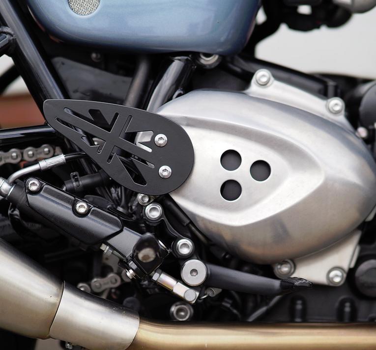 トライアンフ スピードツイン スラクストン ヒールプロテクター RAISCH