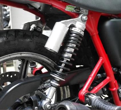 楽天市場】トライアンフ ボンネビル t100 リアサスペンションの通販 楽天市場】トライアンフ ボンネビル t100 リアサスペンションの通販