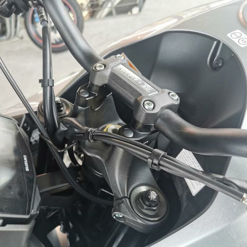 GSX-S 1000/F/S ハンドルバーライザー 30mmUP 20mmOffset ブラック VOIGT MOTO TECHNIK 2