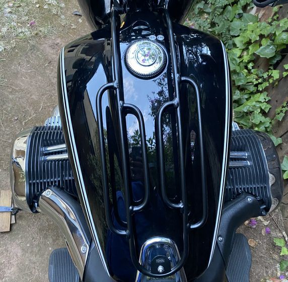BMW R18 2020〜 タンク ラック ブラック La Poderosa