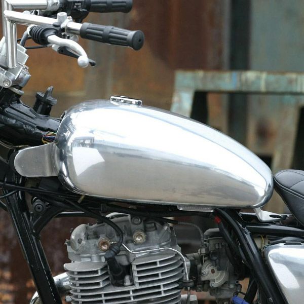 楽天市場】sr400 アルミロングピーナッツタンクの通販 楽天市場】sr400 アルミロングピーナッツタンクの通販