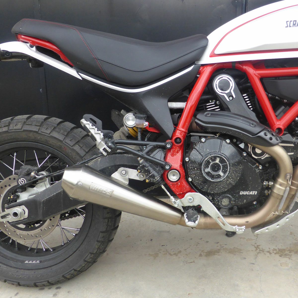 ドゥカティ スクランブラーデザートスレッド ステンレス Tromb スリップオンマフラー(レーシング) サテン仕上げ MASS Exhaust