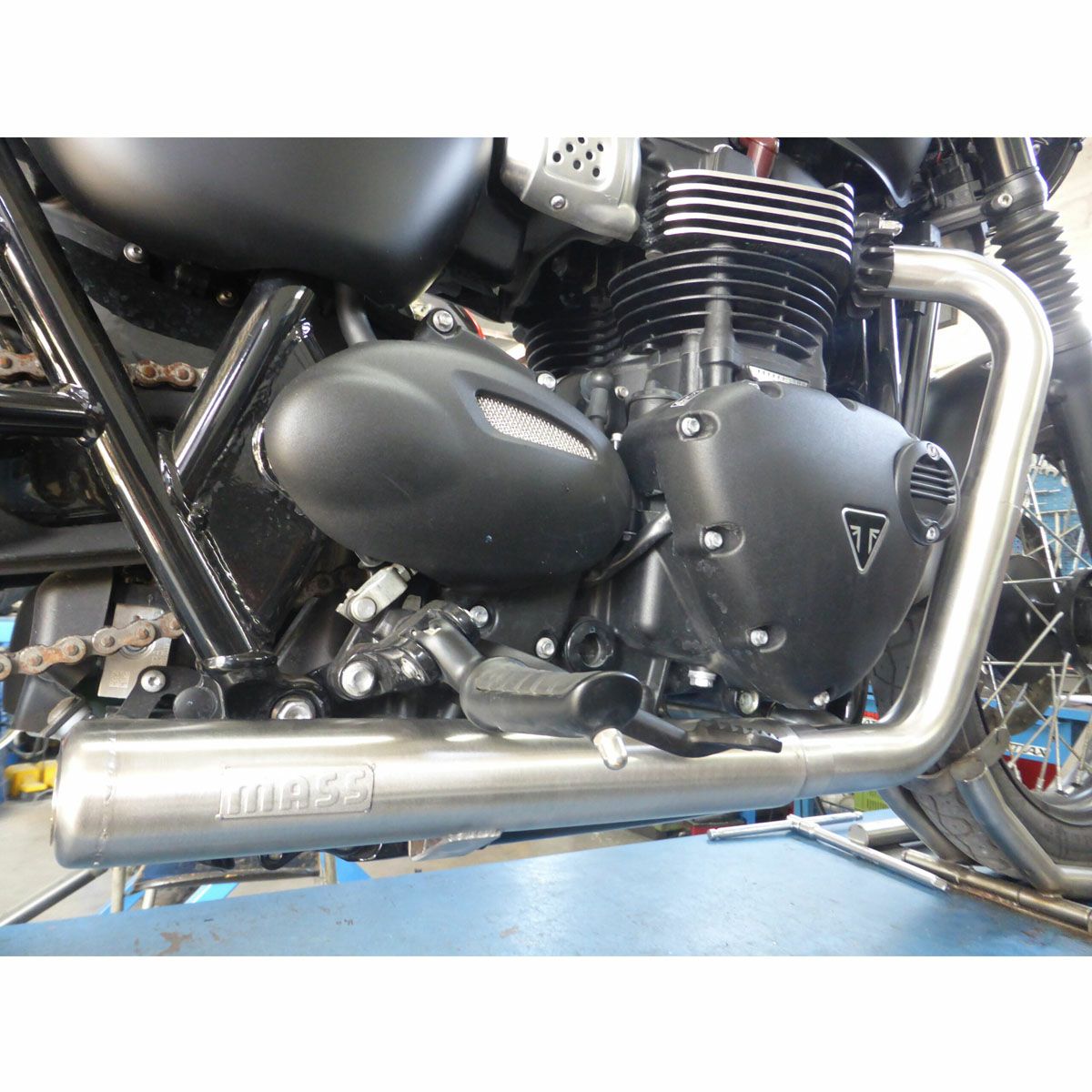 トライアンフ スピードツイン900 ステンレス 2in2フルエキゾーストマフラー ポリッシュ MASS Exhaust