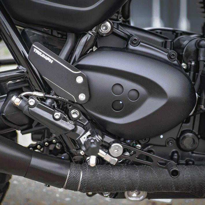 トライアンフ スピードツイン1200 スラクストン ヒールプロテクター 