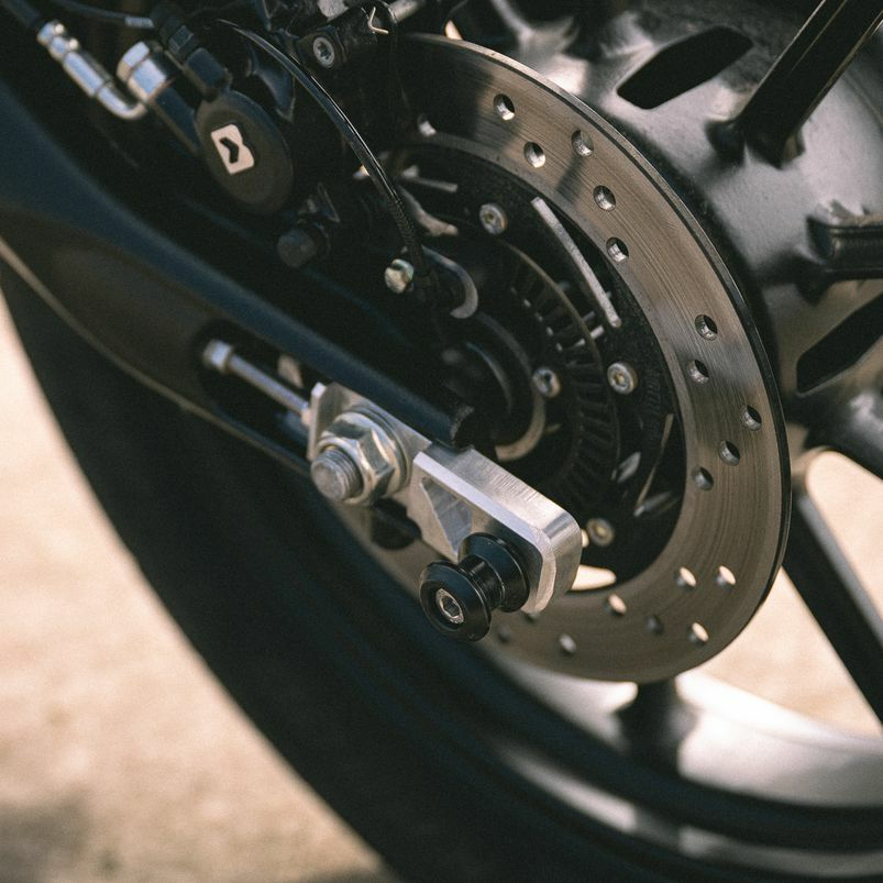 トライアンフ スクランブラー400X/スピード400 スタンドフック TEC