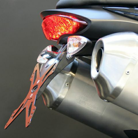 EVOTECH ナンバープレートホルダー フェンダーレスキット トライアンフ スピードトリプル/R (2011-15)