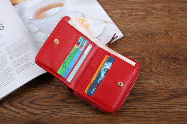 送料無料 財布 二つ折り レディース PUレザー シンプル コンパクト 小銭入れ ファスナーポケット お札入れ ウォレット カード収納 カードケース コインケース パスケース 定期入れ 大容量 多機能 ラウンドファスナー ホック スナップボタン キルティ