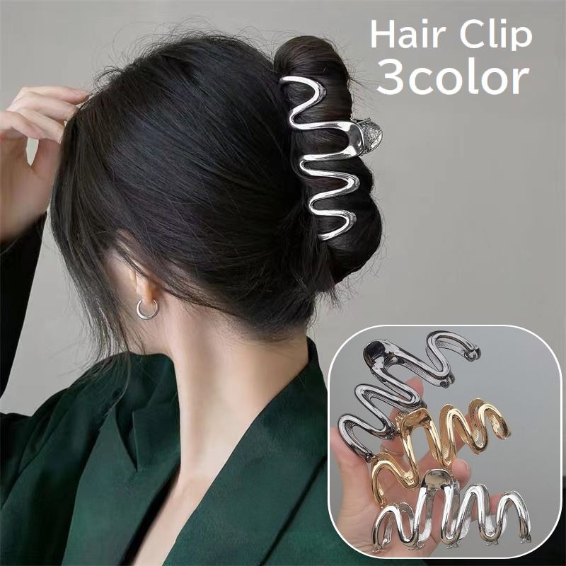 波型デザインがユニークでお洒落♪ レディース用ヘアクリップです。 【カラーについて】 生産ロットにより柄の出方や色の濃淡が異なる場合がございます。 お使いのモニターや撮影時の光の加減などにより 画像と実際の商品のカラーが異なる場合もございます。 予告なしにカラーやデザインなどの変更がある場合もございます。 【素材について】 合金