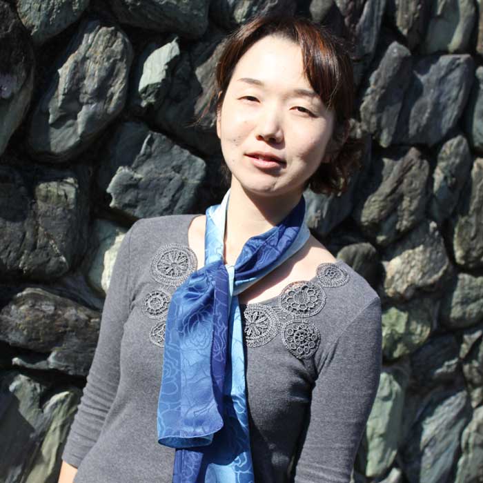 藍染ストール シルク100% 28×120cm 藍染 ストール シルク レディース 藍染 女性用ストール シルク100% グラデーション 伝統工芸品 おしゃれ 薄手 冷え性、冷房対策 プレゼント 日本製 母の日