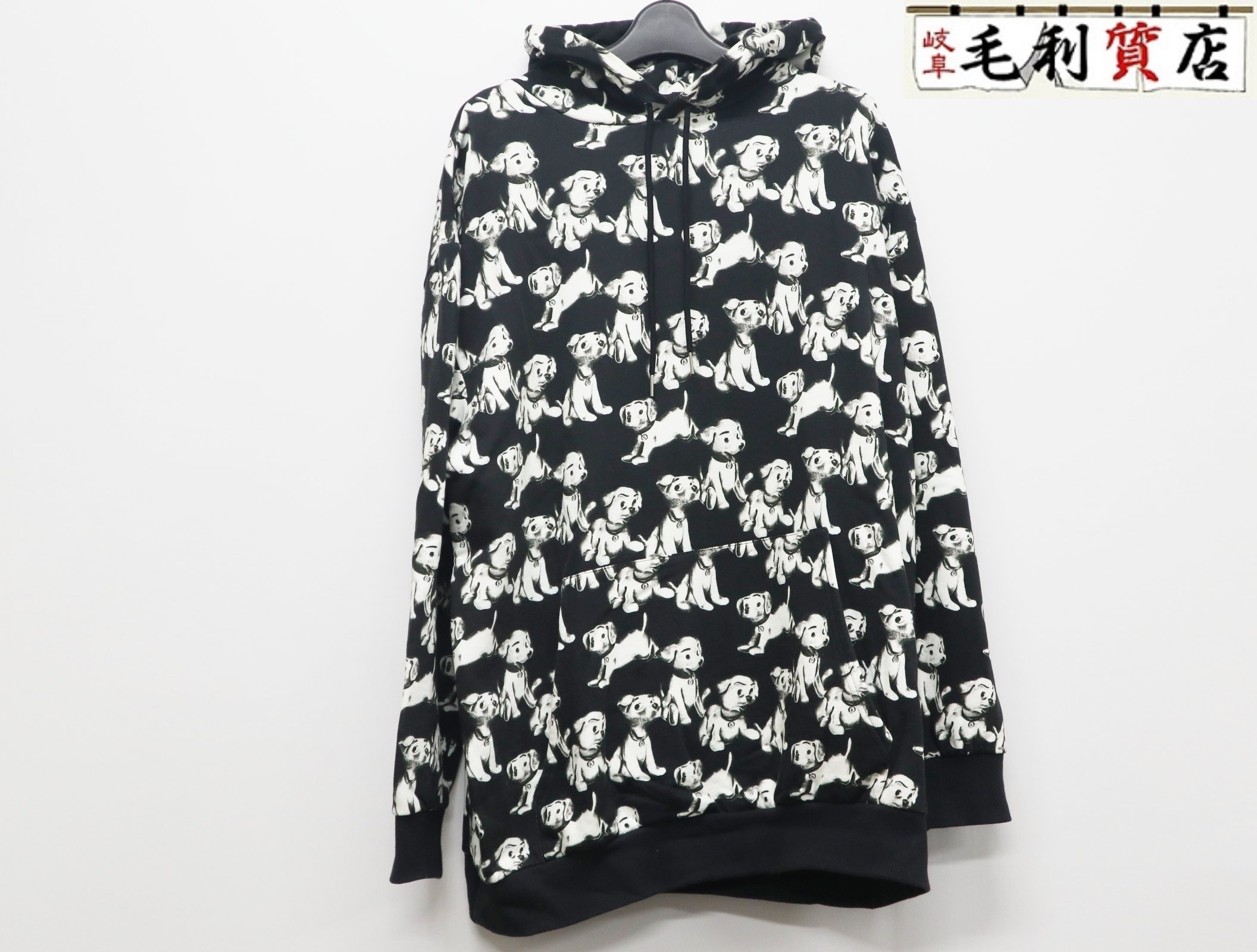 樂天商城 - セリーヌ CELINE サイズXS 2Y641427Q アーティストコラボ 総柄 パーカー ブラック 美品 【中古】 フーディ トップス