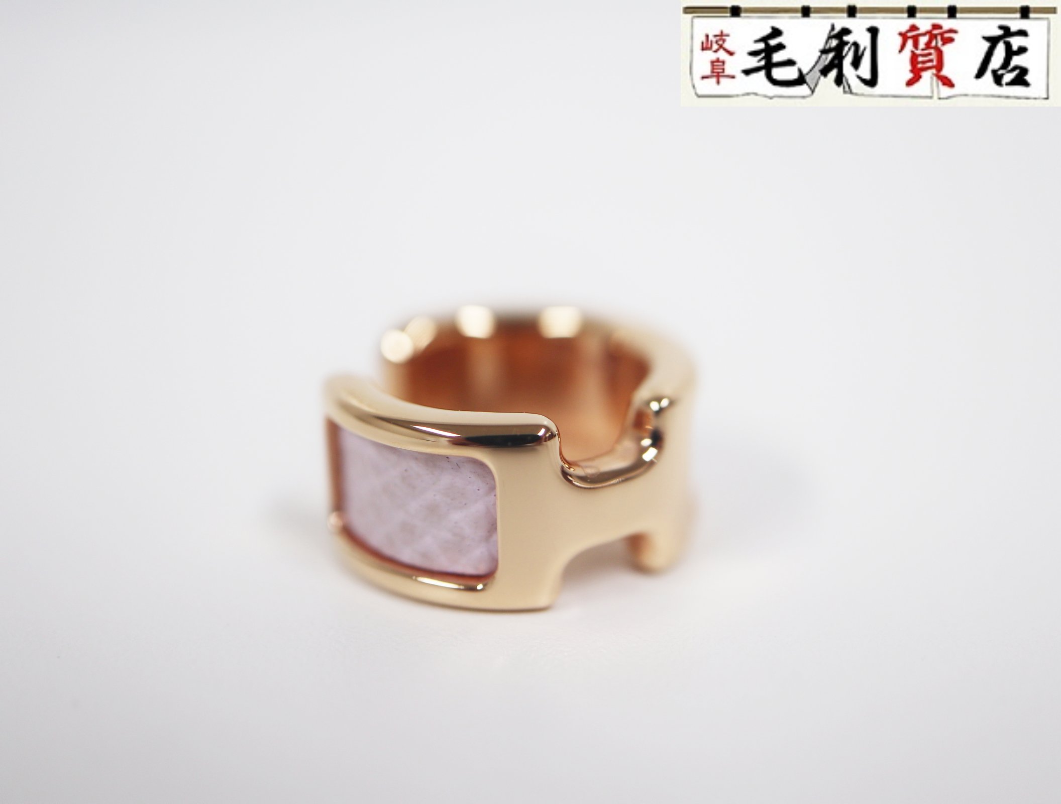 エルメス HERMES イヤーカフ オランプ PM イヤリング ジュエリー レザー ヴォーエプソン モーヴペール 極上美品 【中古】アクセサリーのサムネイル