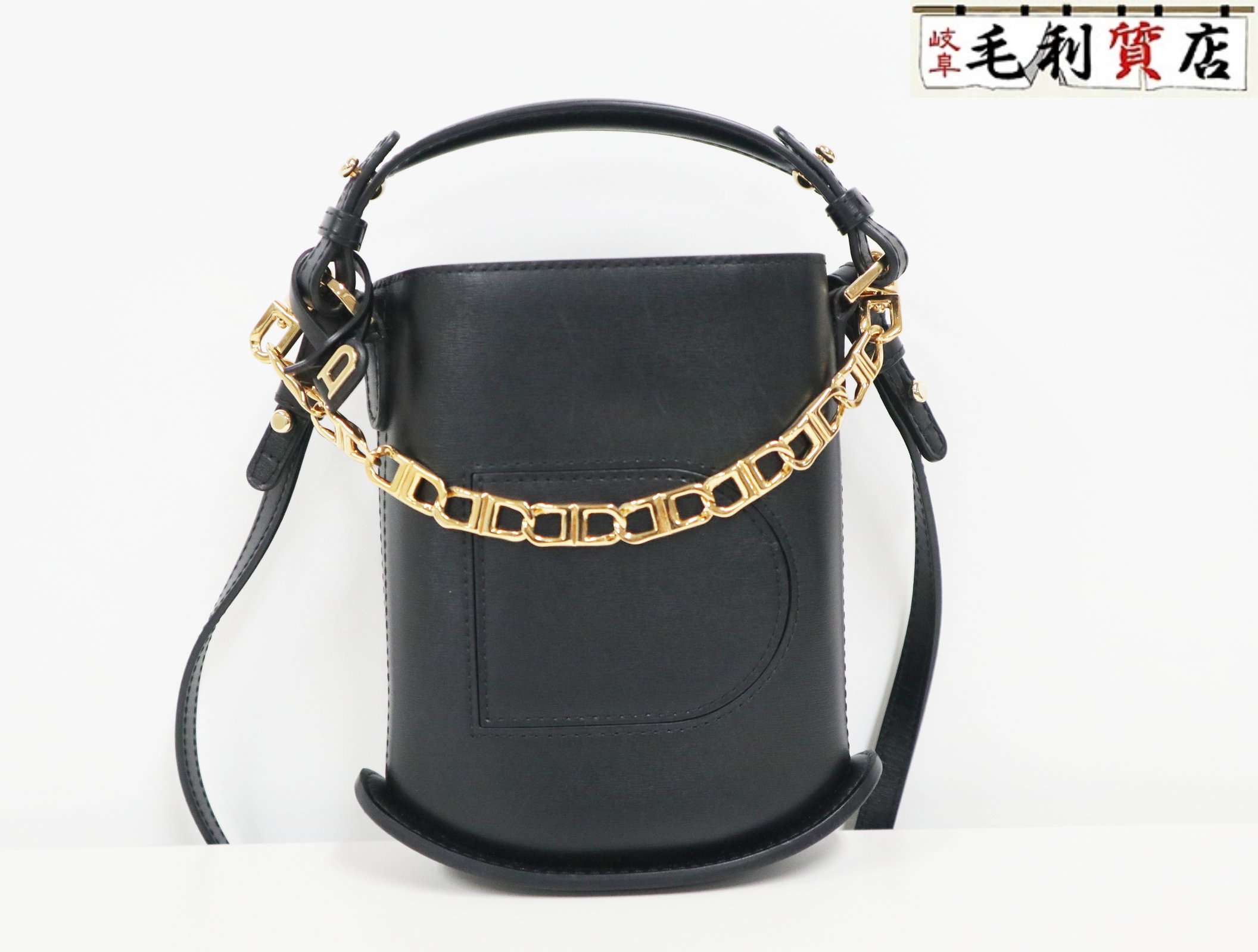 デルヴォー DELVAUX Pin Toy Chain パン トイ チェーン ボックスカーフ ブラック AA0619AAM099ZDO 美品 【中古】バッグ ショルダーバのサムネイル
