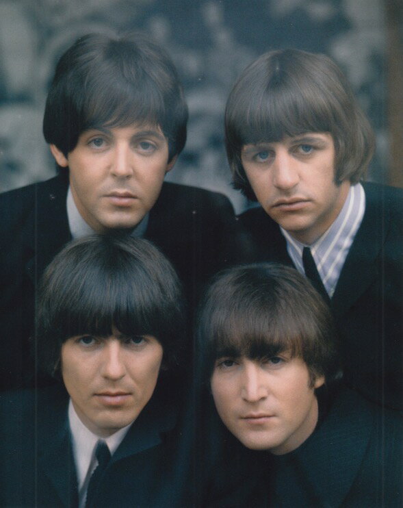 バンド ビートルズ The Beatles 映画 写真 輸入品 8x10インチサイズ 約20.3x25.4cm.