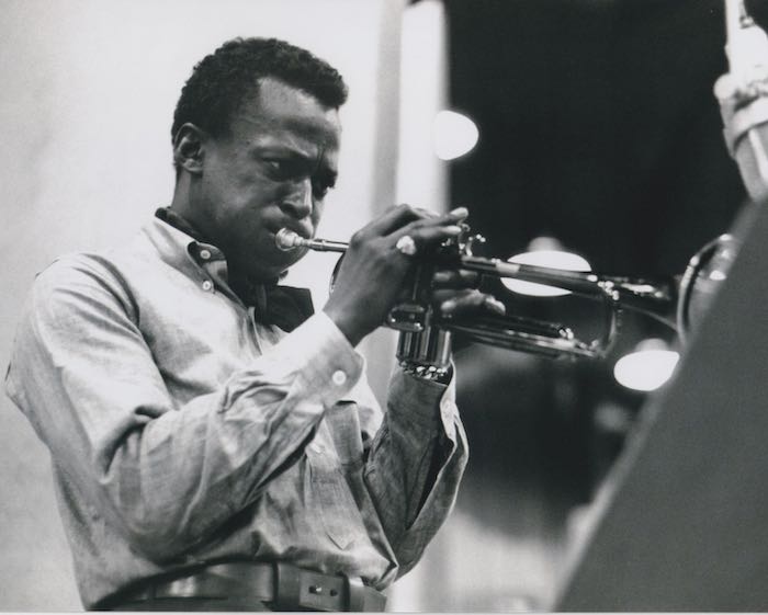 }CXfCrX Miles Davis f ʐ^ Ai 8x10C`TCY 20.3x25.4cm.