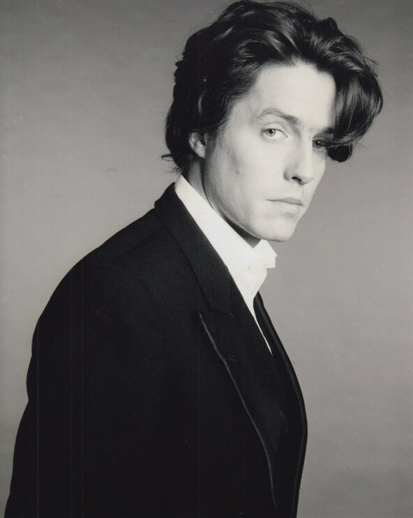 ヒューグラント Hugh Grant 映画 写真 輸入品 8x10インチサイズ 約20.3x25.4cm