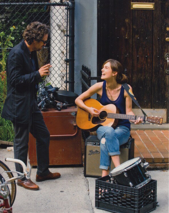 写真 (ポスター並みサイズ) はじまりのうた キーラナイトレイ マークラファロ Begin Again Mark Ruffalo Keira Knightley サイズ: 50.4 x 40.8 cm.