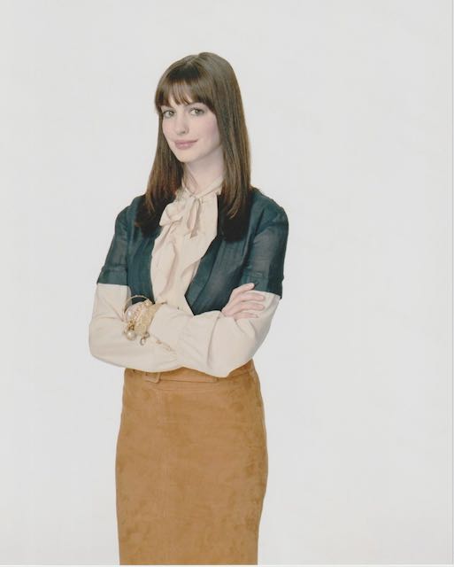 アンハザウェイ Anne Hathaway 映画 写真 輸入品 8x10インチサイズ 約20.3x25.4cm