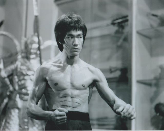 ブルースリー Bruce Lee 映画 写真 輸入品 8x10インチサイズ 約20.3x25.4cm.