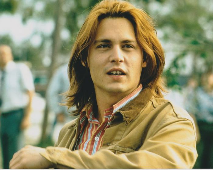 ギルバートグレイブ ジョニーデップ What's Eating Gilbert Grape Johnny Depp 映画 写真 輸入品 8x10インチサイズ 約20.3x25.4cm