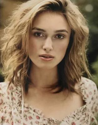 大型写真(約35.5x28cm) キーラナイトレイ Keira Knightley 輸入品 写真.