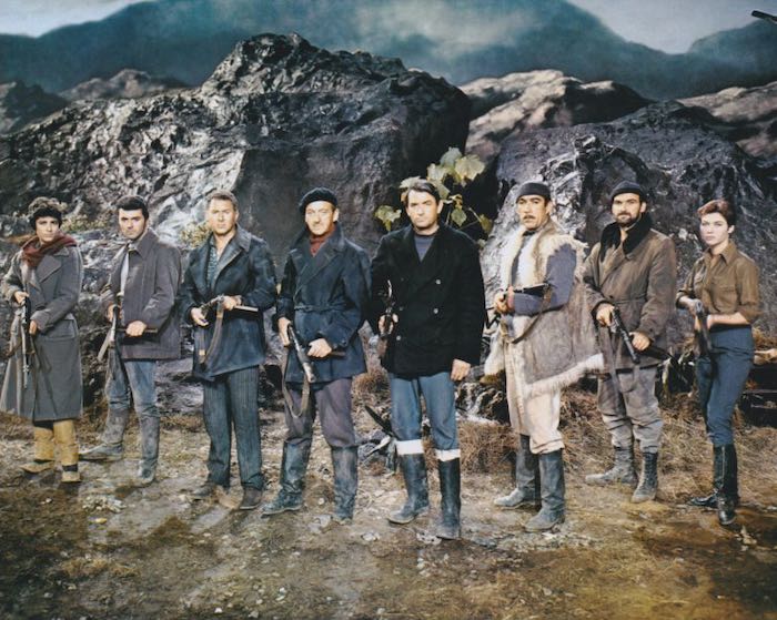 ナバロンの要塞 The Guns of Navarone グレゴリーペック デヴィッドニーヴン 映画 写真 輸入品 8x10インチサイズ　約20.3x25.4cm.