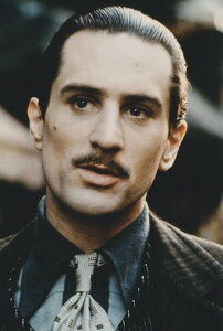(ほぼA4サイズ) ゴッドファーザー2 ロバートデニーロ The Godfather Robert De Niro 写真 輸入 約20.3x30.5cm.