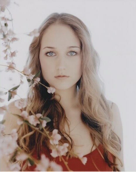 リリーソビエスキー Leelee Sobieski 映画 写真 輸入品 8x10インチサイズ 約20.3x25.4cm