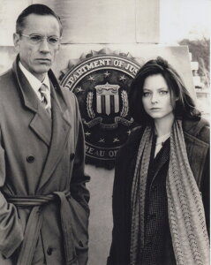 羊たちの沈黙 ジョディフォスター スコットグレン Silence Of The Lambs Jodie Foster 映画 写真 輸入品 8x10インチサイズ 約20.3x25.4cm