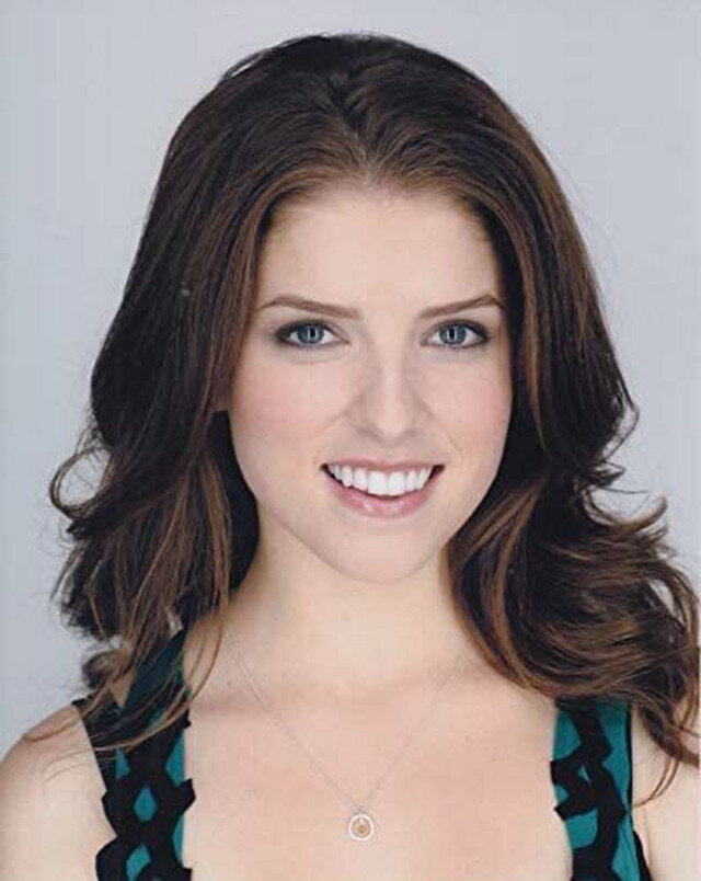 AiPhbN Anna Kendrick f ʐ^ Ai 8x10C`TCY 20.3x25.4cm.