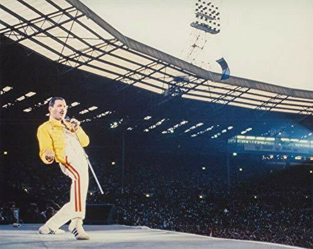 バンド クイーン フレディマーキュリー Queen Freddie Mercury 映画 写真 輸入品 8x10インチサイズ 約20.3x25.4cm