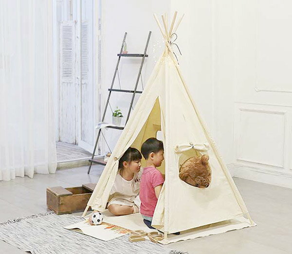 ☆再入荷商品☆　リトル ティピー(TEEPEE/円錐テント)子供用テント ミニテント 折りたたみ　収納バッグ付き ティーピー　ベランダ　グランピング　キッズ インテリア かわいい おうち ミニハウス　デコレーション 秘密基地 遊び場　簡単組立　きなこ