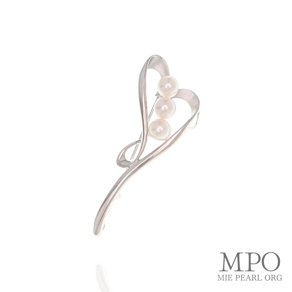 Pearl - 【全品ギフト包装】≪ 胸元にハートを添える ≫ アコヤ真珠ブローチ 約6.5mm SV y-b-214 三重県真珠加工販売協同組合