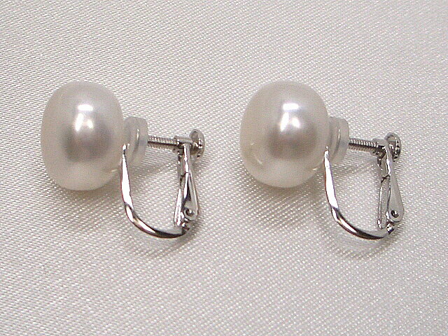 【全品ギフト包装】≪ ぷっくり ≫ 淡水ボタンパールイヤリング 約12.0mm SV y-i-380 三重県真珠加工販売協同組合