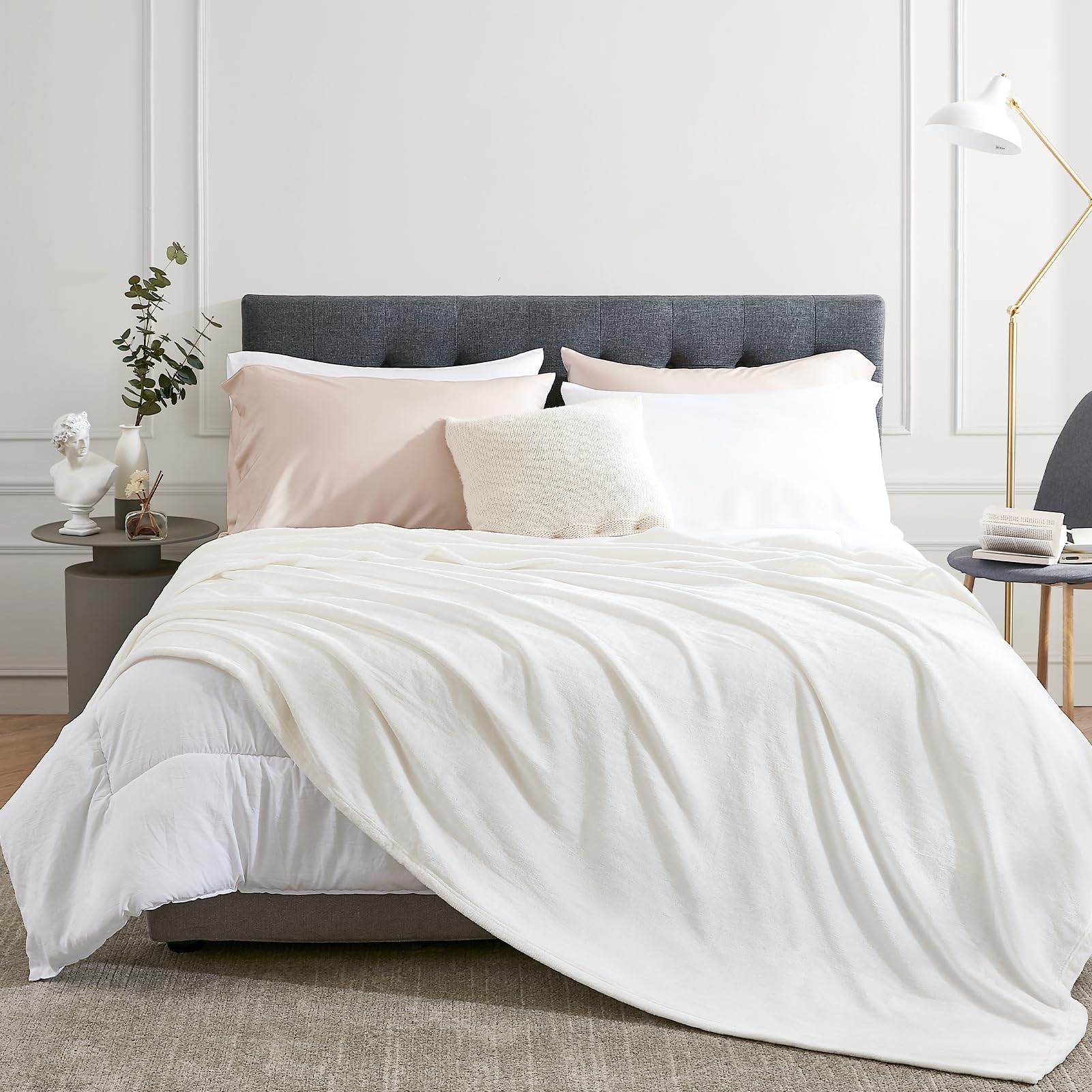 Hansleep 毛布 もうふ 夏用 ダブル ブランケット 大きめ 200x220cm 大判 ホワイト マイクロファイバー 柔らかく 肌触り フランネル 洗える 軽量 静電防止 四季適用 (200x220,ホワイト)