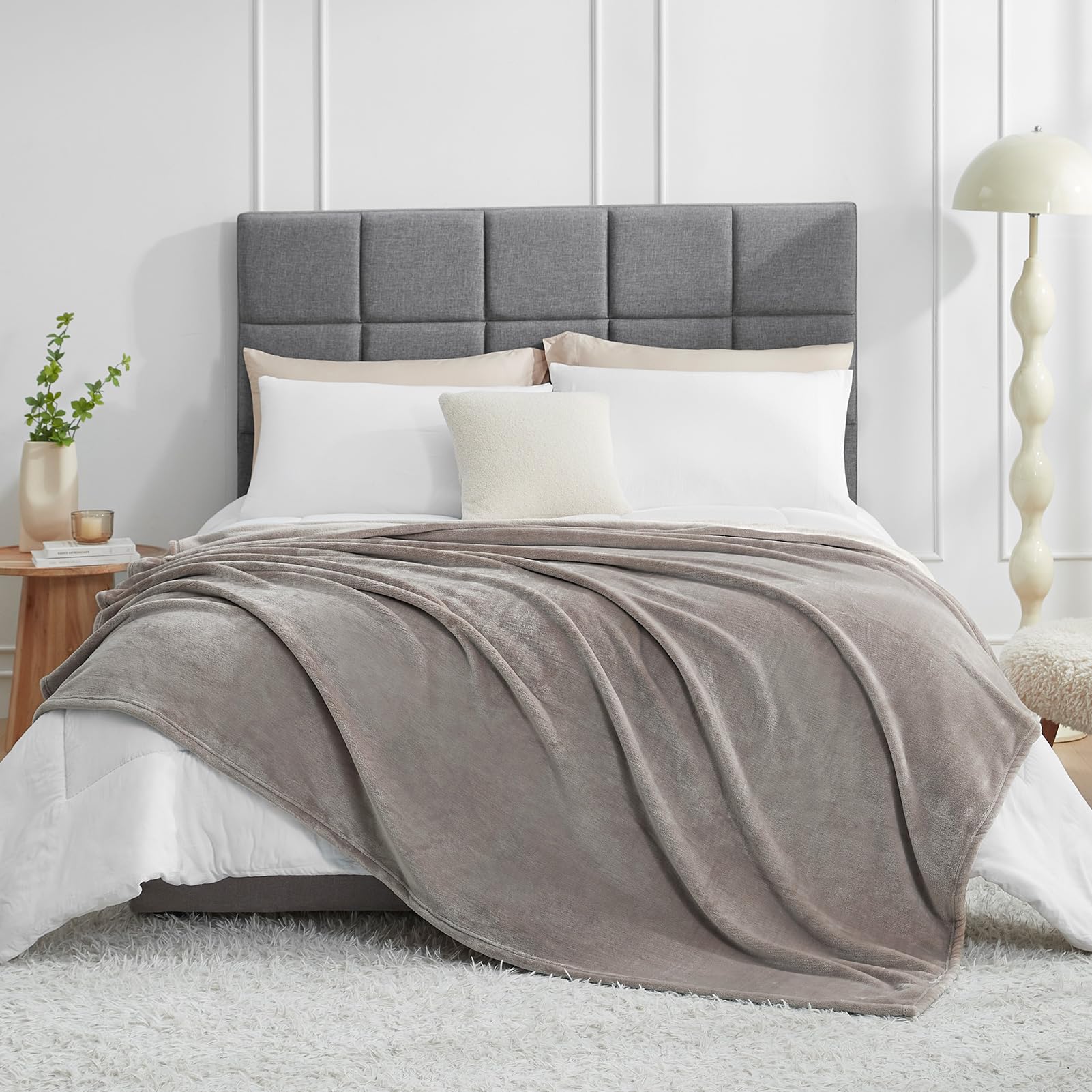 Hansleep 毛布 もうふ 夏用 ダブル ブランケット 大きめ 180x200cm 大判 マイクロファイバー 柔らかく 肌触り フランネル 洗える 軽量 静電防止 四季適用 (180x200,ダーク グレージュ)