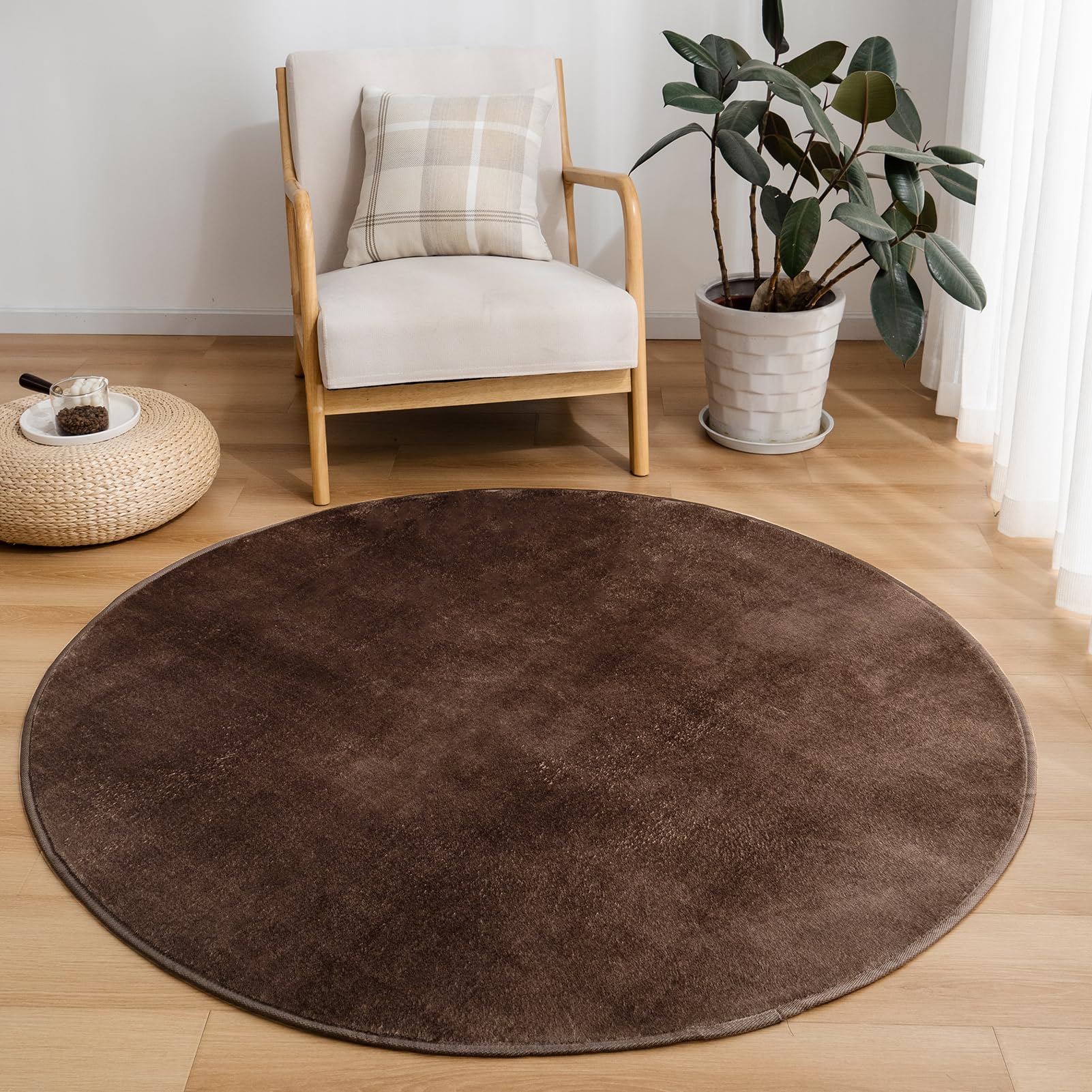 VK Living ラグ 円形 カーペット ラグマット 直径140cm 洗える 滑り止め付 防ダニ 抗菌防臭 1年中快適に使えるタイプ 掃除しやすい フランネル 絨毯 床暖房 ホットカーペット対応 可愛い 丸 お手入れ簡単 ブラウン VKJ156-140R