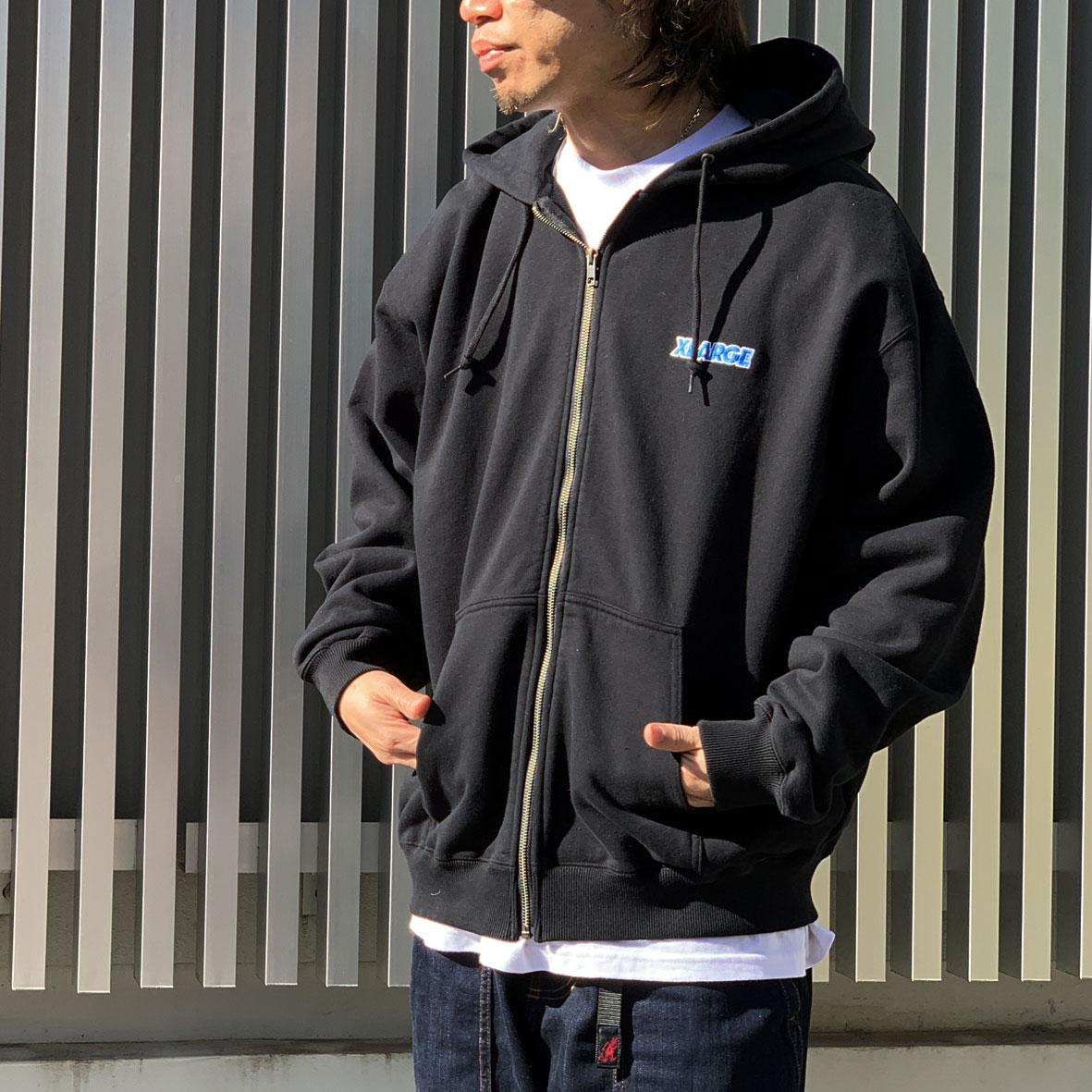 エクストララージ パーカー メンズ 全2色 エクストララージ XLARGE ジップパーカー STANDARD LOGO ZIP HOODED SWEATSHIRT フーディー ブラック グレー BLACK GREY 黒 灰色 101241012001