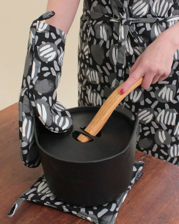 【Ratia】【デザインスタジオ ラティア】北欧デザインエプロン　Made in Europe