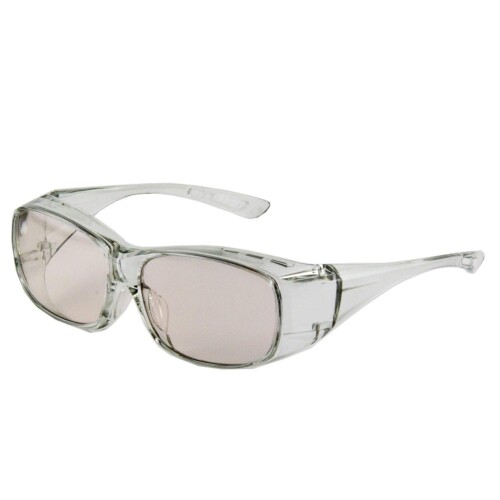 日本光材 花粉 ・ 飛沫対策 防護 グラス (防曇仕様 眼鏡の上からもかけられる オーバーグラスタイプ) JY-15 グレー 花粉・飛沫対策の日本製の防護グラス サイズ:(約)幅16×奥行16×高さ4.8cm 35g 裸眼でもメガネの上からでも掛けられるサイズ。男性用のメガネもOK。 ・鼻パッド付き ・耳パッド付き ・フレームにベンチレーション付き ・曇り止めコート ・ハードコート 紫外線カット率99%以上、ブルー光線カット率約33% 説明 花粉 ■飛沫対策の日本製の防護グラス。 飛沫、花粉、ホコリ、塵、風雨から目やお顔を守ってくれます。 メガネの上からもかけられる、目元をすっぽり覆うオーバーグラスタイプです。 裸眼でもメガネの上からでも掛けられるサイズです。男性用のメガネもOK。 フレームにはベンチレーション、レンズには曇り止めコートを施し、マスクを着用しながらかけても、曇りにくい仕様。 レンズはもちろん、フレームまで紫外線カット、ブルー光線カットします。 ※紫外線カット率:99%以上、ブルー光線カット率:約33%。 レンズはハードコートで傷つきにくいです。 フレームのベンチレーションの他にも、柔らか鼻パッド採用、耳にかかるあたりには柔らか耳パッド付。オーバーグラスの欠点を改善した親切設計です。 商品コード13051626490商品名日本光材 花粉 ・ 飛沫対策 防護 グラス (防曇仕様 眼鏡の上からもかけられる オーバーグラスタイプ) JY-15 グレー型番JY-15カラーグレー※他モールでも併売しているため、タイミングによって在庫切れの可能性がございます。その際は、別途ご連絡させていただきます。※他モールでも併売しているため、タイミングによって在庫切れの可能性がございます。その際は、別途ご連絡させていただきます。