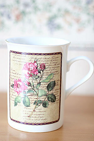 Rakuten - 【マグカップ】FOREVER ROSE　マグカップ《C》　ローズ＆レター柄　ルクレシア