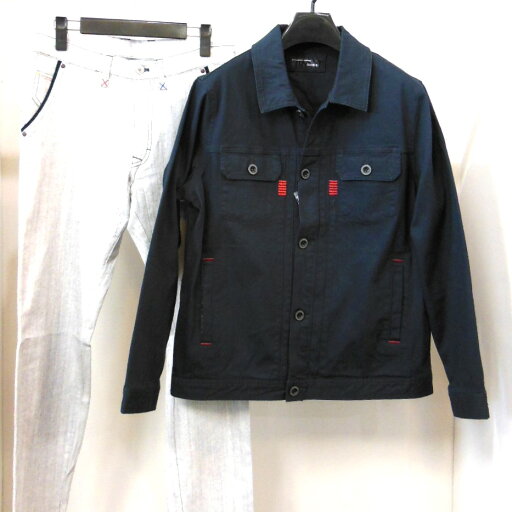 【2025 新作 秋冬】CODE:B(コードビー)シンプル×レッドステッチ デザイン ストレッチ ブルゾン 両胸ポケット ネイビー(濃紺) 【48(L)】 コードビー服 ブランド ゴルフ 服トップス