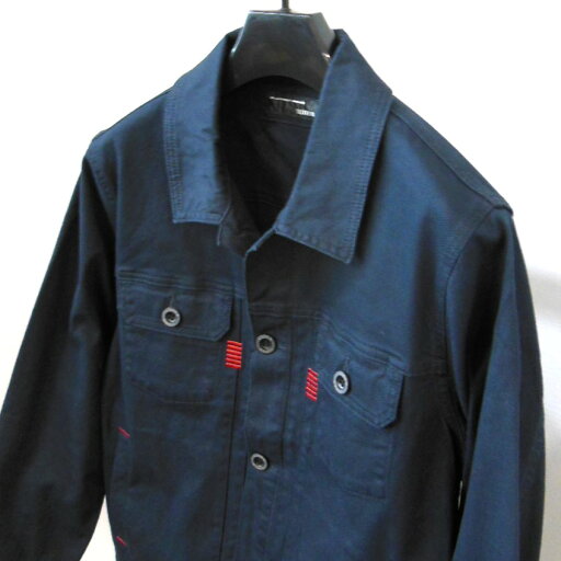 【2025 新作 秋冬】CODE:B(コードビー)シンプル×レッドステッチ デザイン ストレッチ ブルゾン 両胸ポケット ネイビー(濃紺) 【48(L)】 コードビー服 ブランド ゴルフ 服トップス