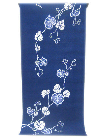 :::: 伝 統 の 注 染 ゆ か た ::::極上の肌触りで着心地さらっと綿紅梅　　　華やかなロイヤルブルー紺青ぼかし染めの蔦柄（反物）◇ お仕立て（国内手縫い）￥11,000（税別）で承ります。